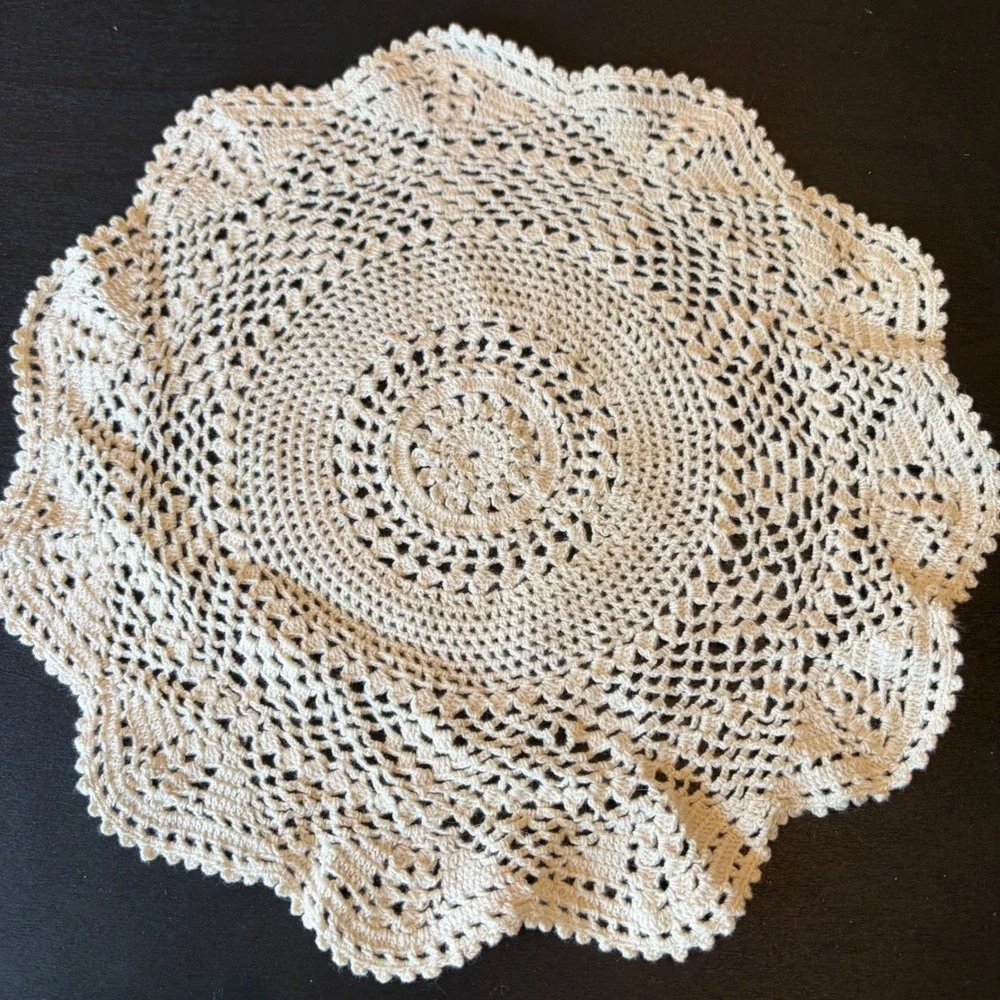 Vintage Hand Crochet Doily Off White Cotton Lace Scalloped Round 10 Inch